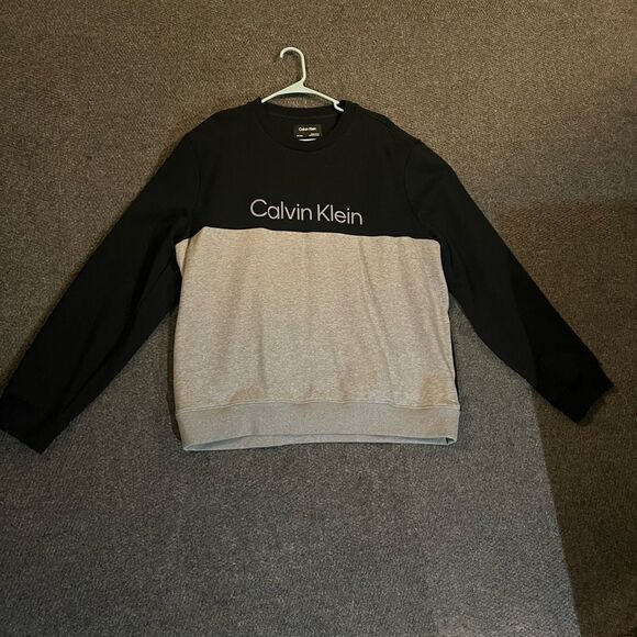 Calvin Klein Colorblock Crewneck Sweatshirt - Picture 3 of 5